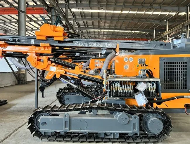 KG420TKG420TH Surface DTH Drilling Rig (2)