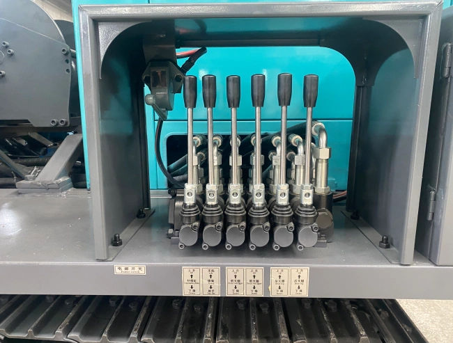 FDX400FDG400 Full Hydraulic Crawler Core Drilling Rig9